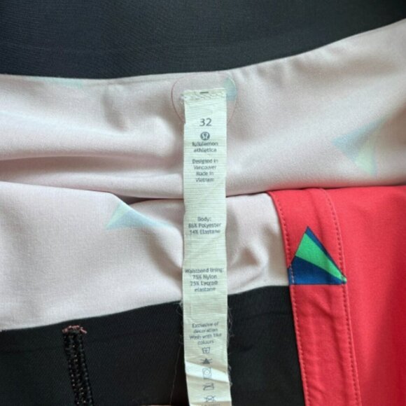 Lululemon Men’s El Current Board Shorts Size 32 Swim Trunks Geometric Pink Red - Picture 2 of 9